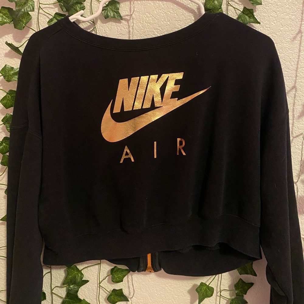 nike air cropped hoodie